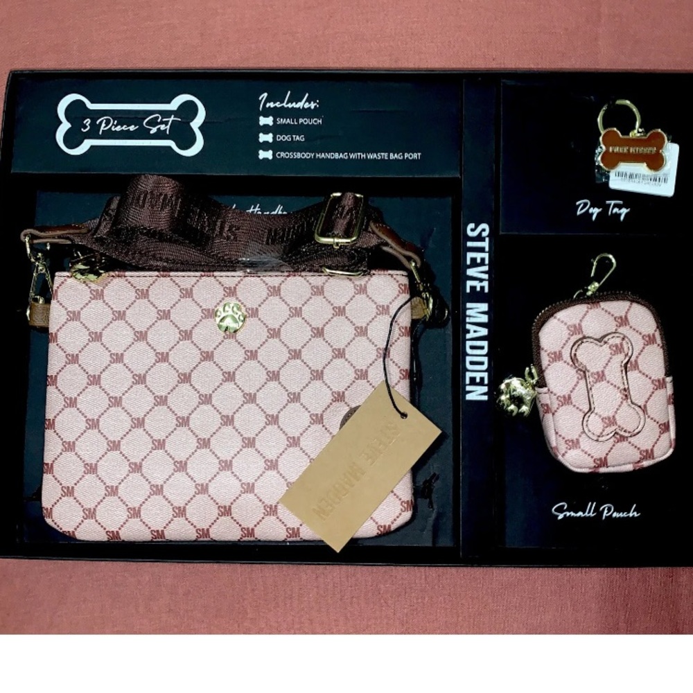 💜Steve Madden Crossbody 3 Piece set Purse & Wastebag Pouch & Dog Tag Gift Set